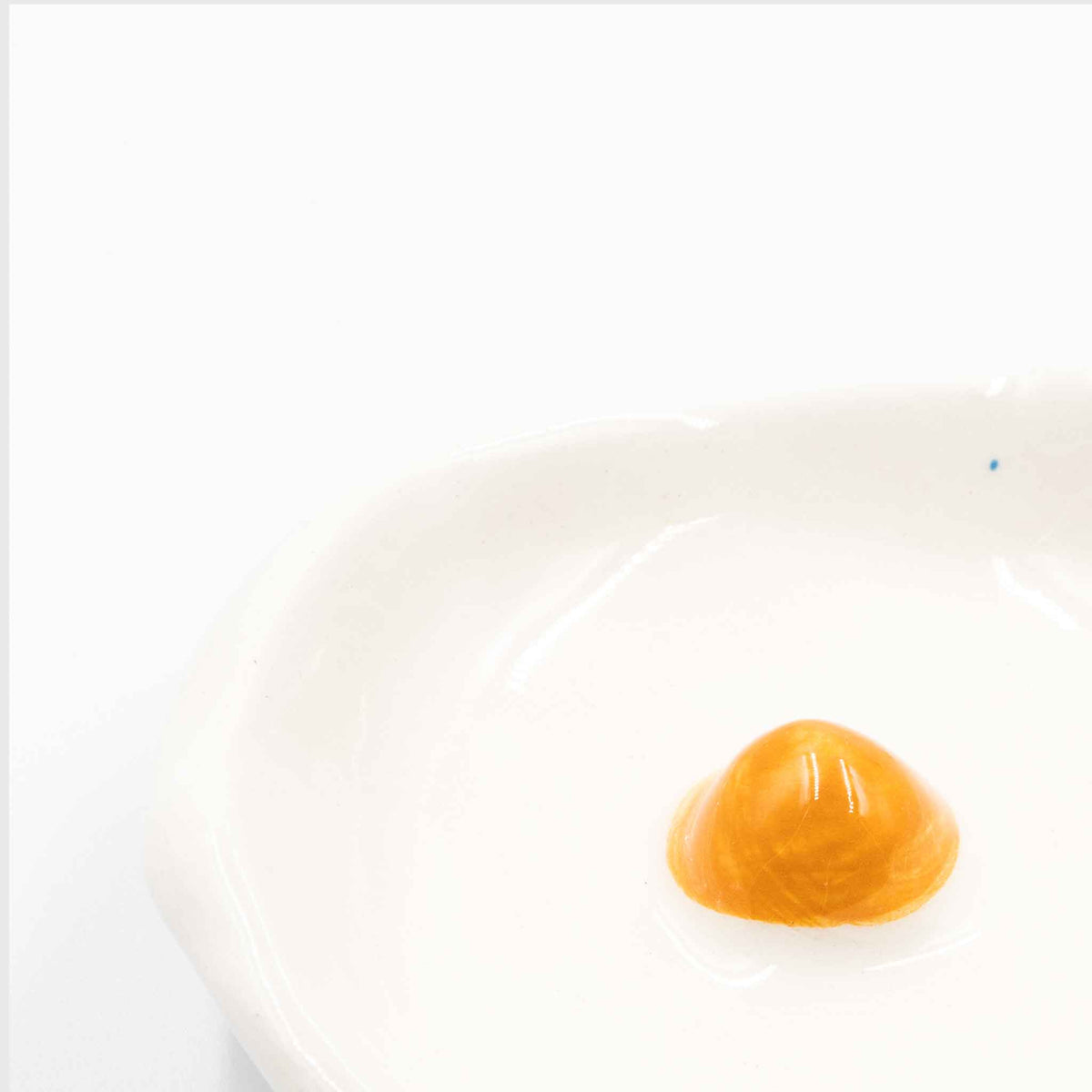 EGGS magnets